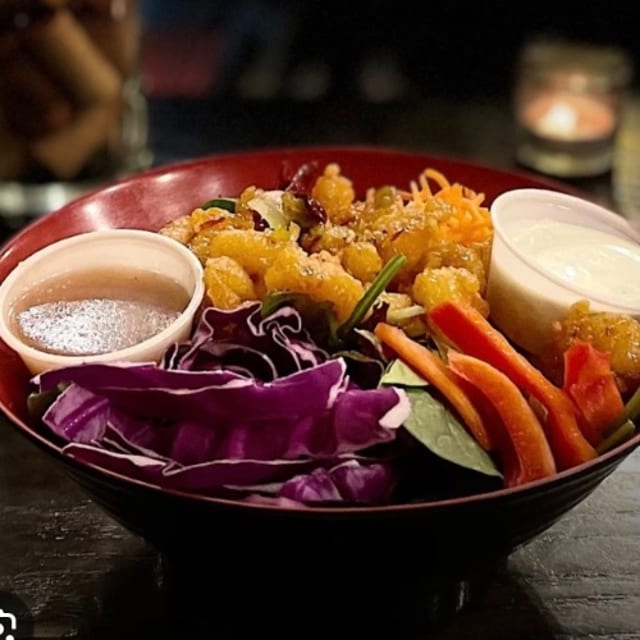 Leos Spicy Chicken Salad (lunch).